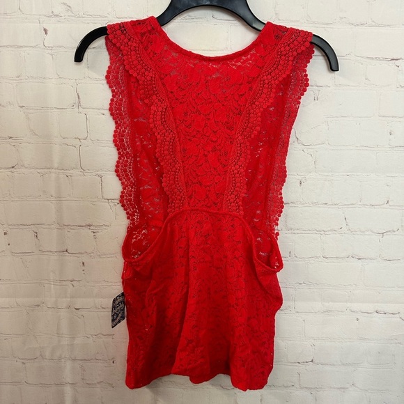 Intimately FP Lace Top Large NWT - Picture 3 of 3